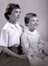 Deb&cris.jpg (55340 bytes)