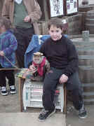 danny&monkey.jpg (39031 bytes)