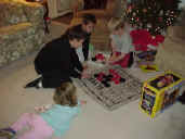 kids&cody.jpg (32061 bytes)